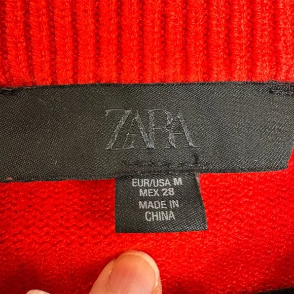 Zara Women's Red knit Crewneck wide 3/4 sleeve Sweater size medium - Picture 2 of 8